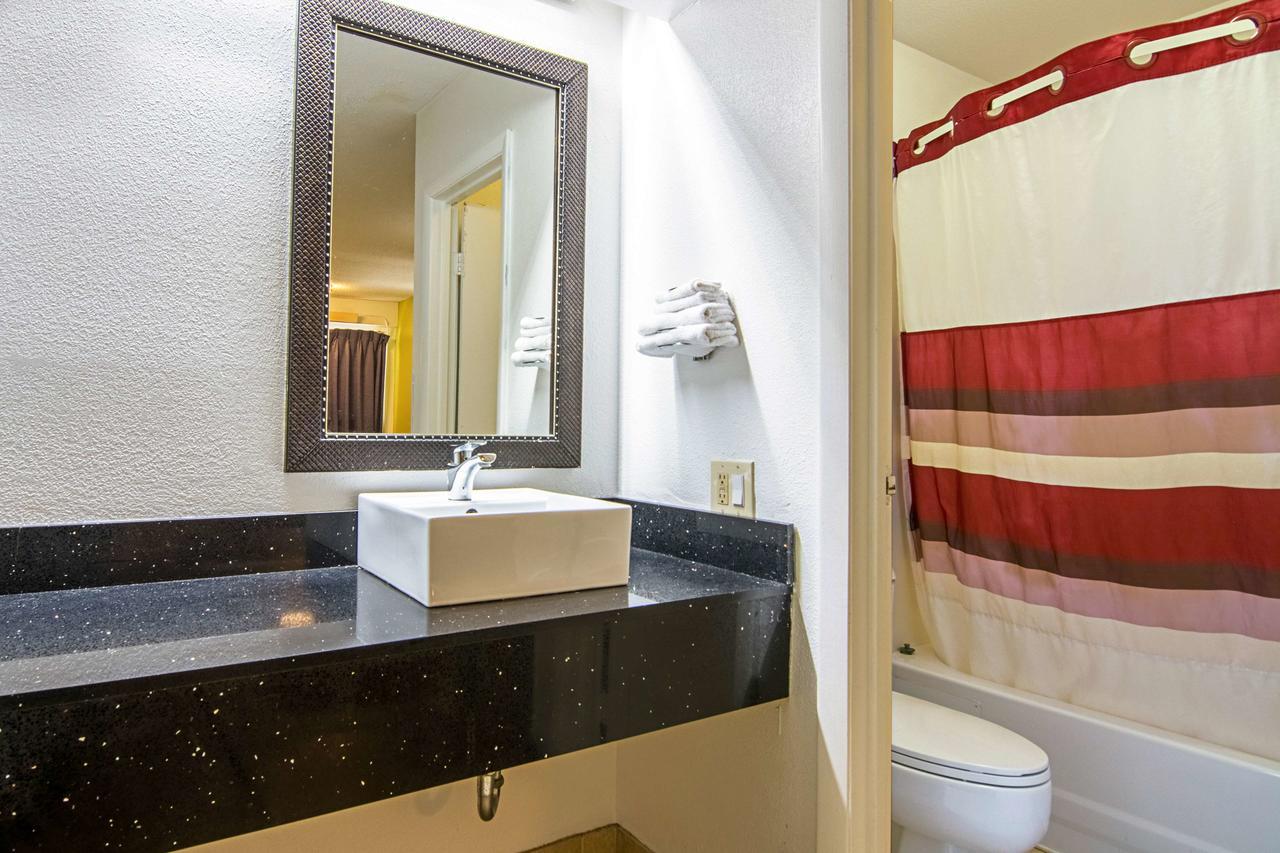 Motel 6-Charlotte, Nc - Airport Εξωτερικό φωτογραφία